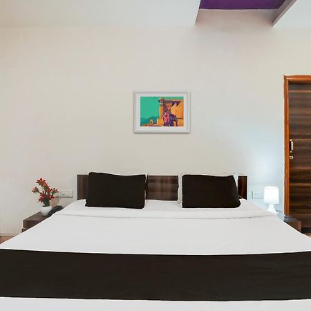 Hotel O Bridge Ahmedabad Exterior foto